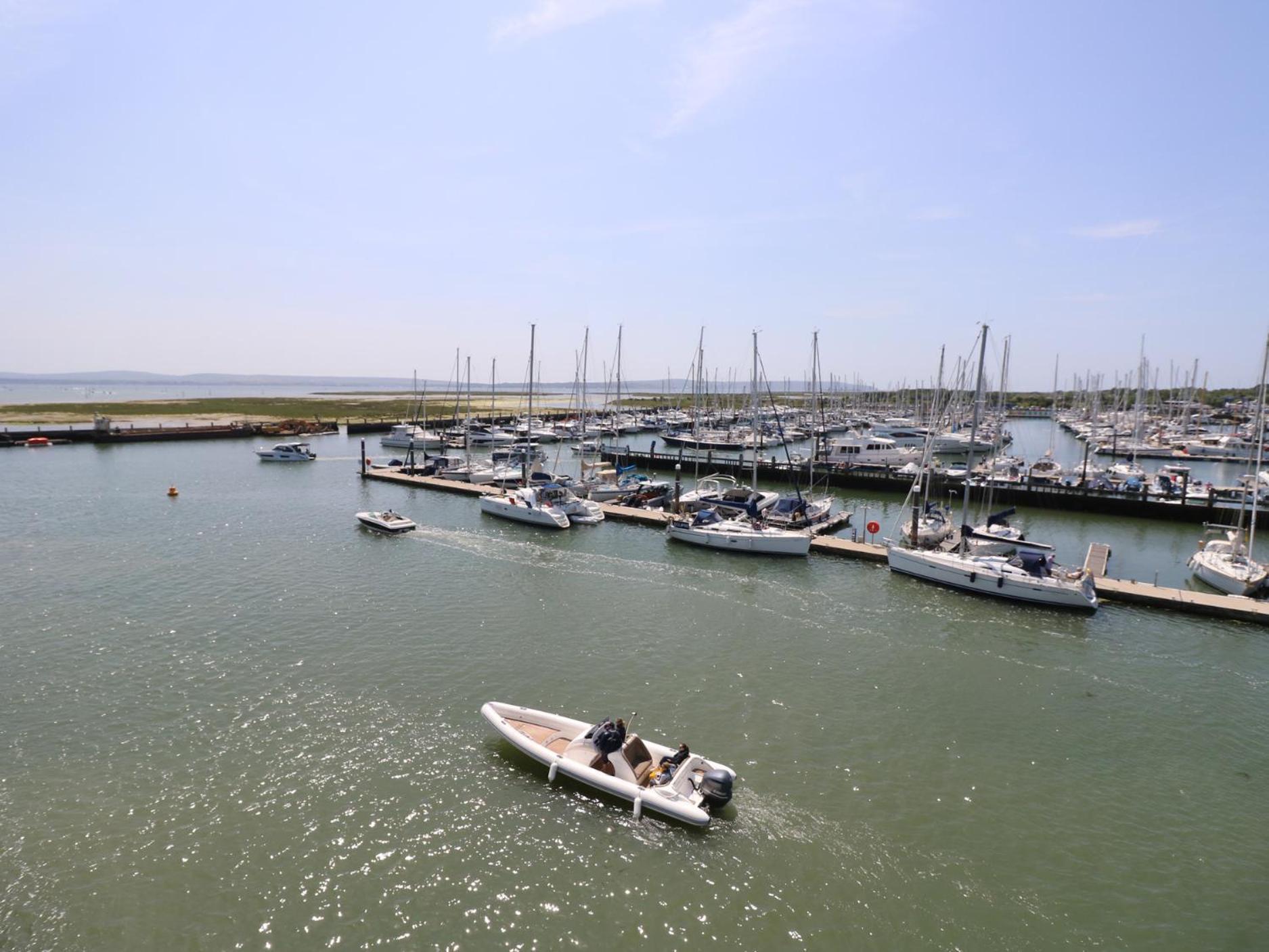 Captains Row Lymington Εξωτερικό φωτογραφία